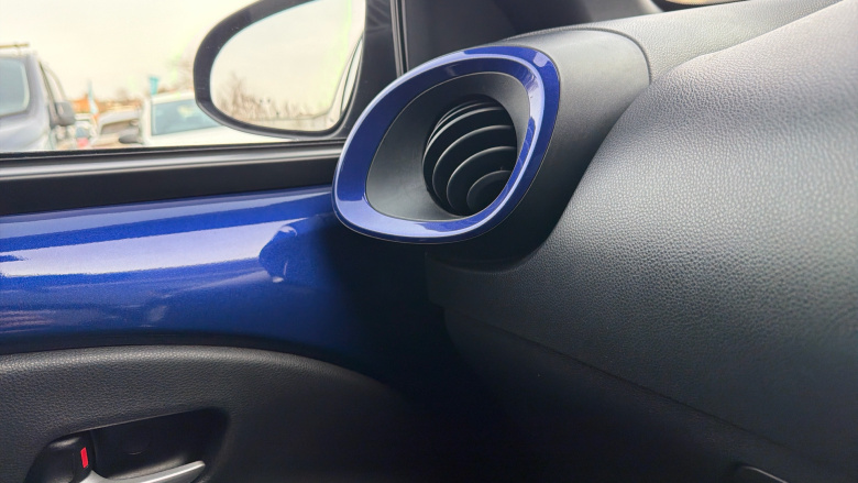 Toyota Aygo X 1.0 VVT-i Edge 5dr Petrol Hatchback